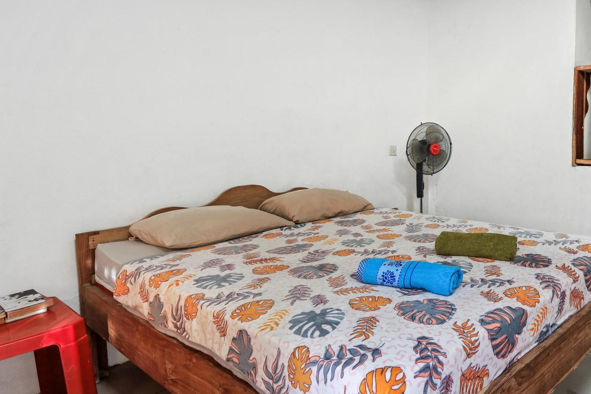 Palulu Garden Homestay ラブハン・バジョ エクステリア 写真